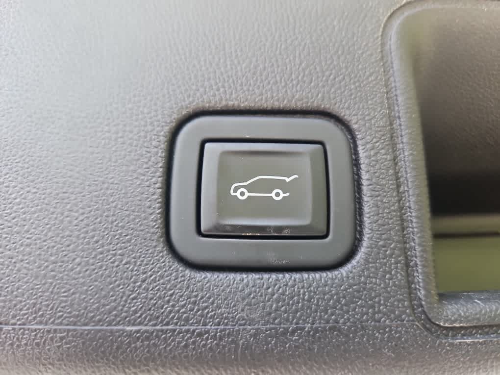 Used 2023 GMC Terrain AT4 AWD/4WD image 22