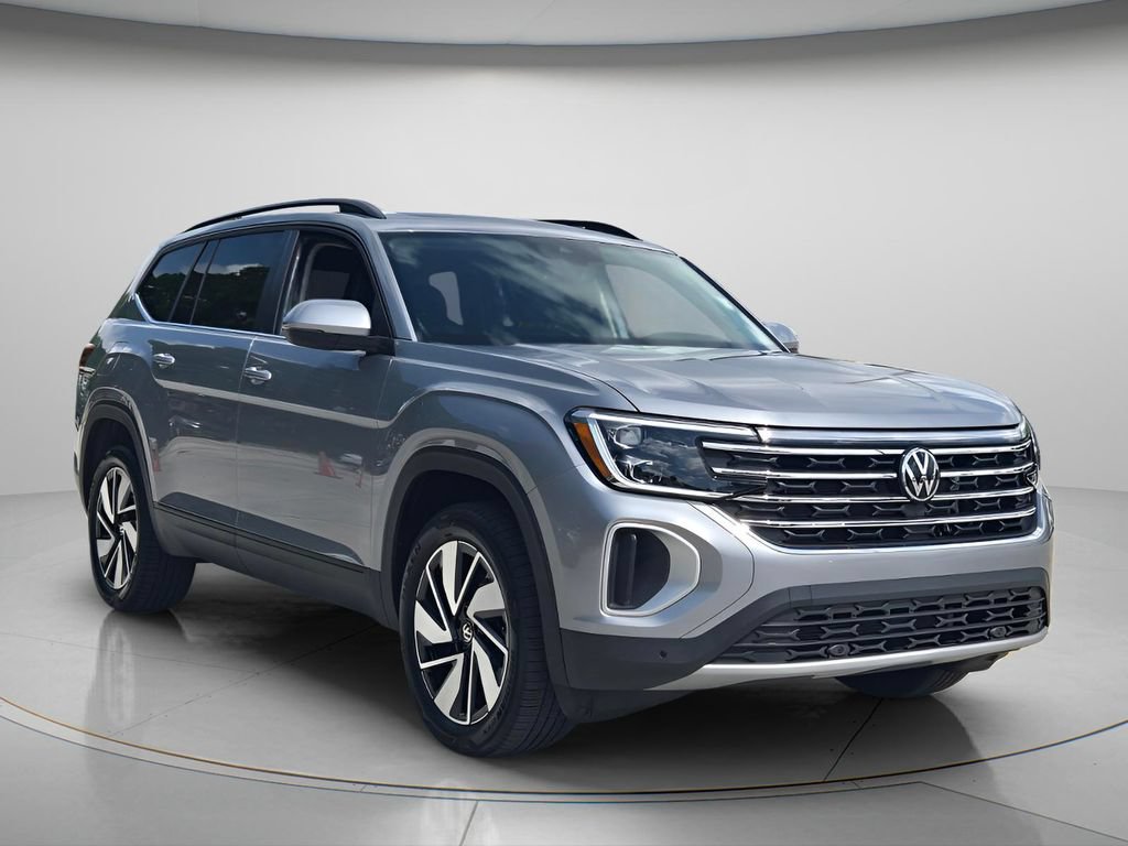 Certified 2026 Volkswagen Atlas SE FWD image 8