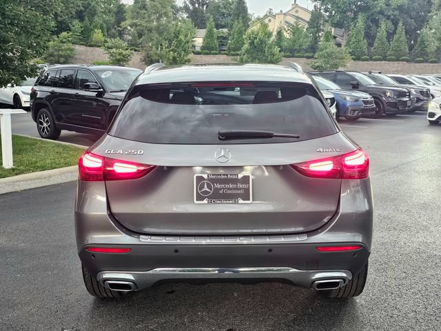 New 2026 Mercedes-Benz GLA 250 4MATIC image 9