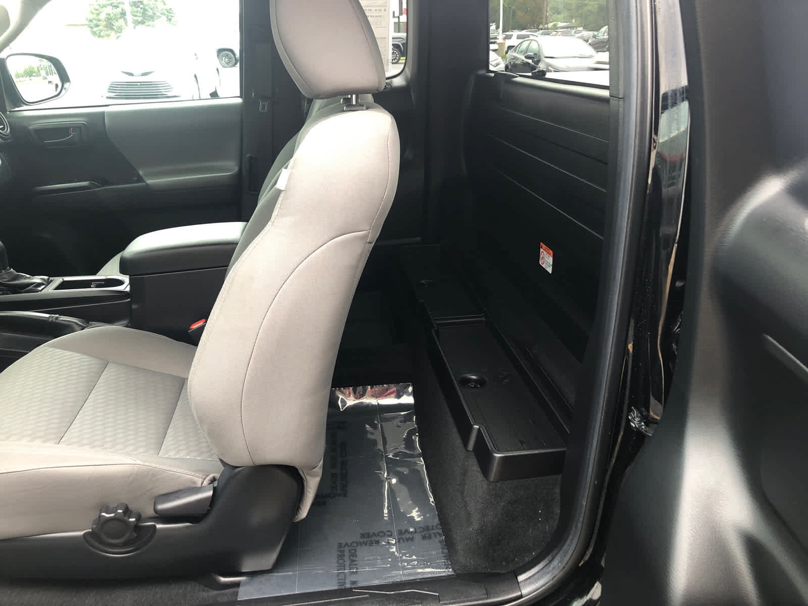 Used 2022 Toyota Tacoma SR RWD image 18