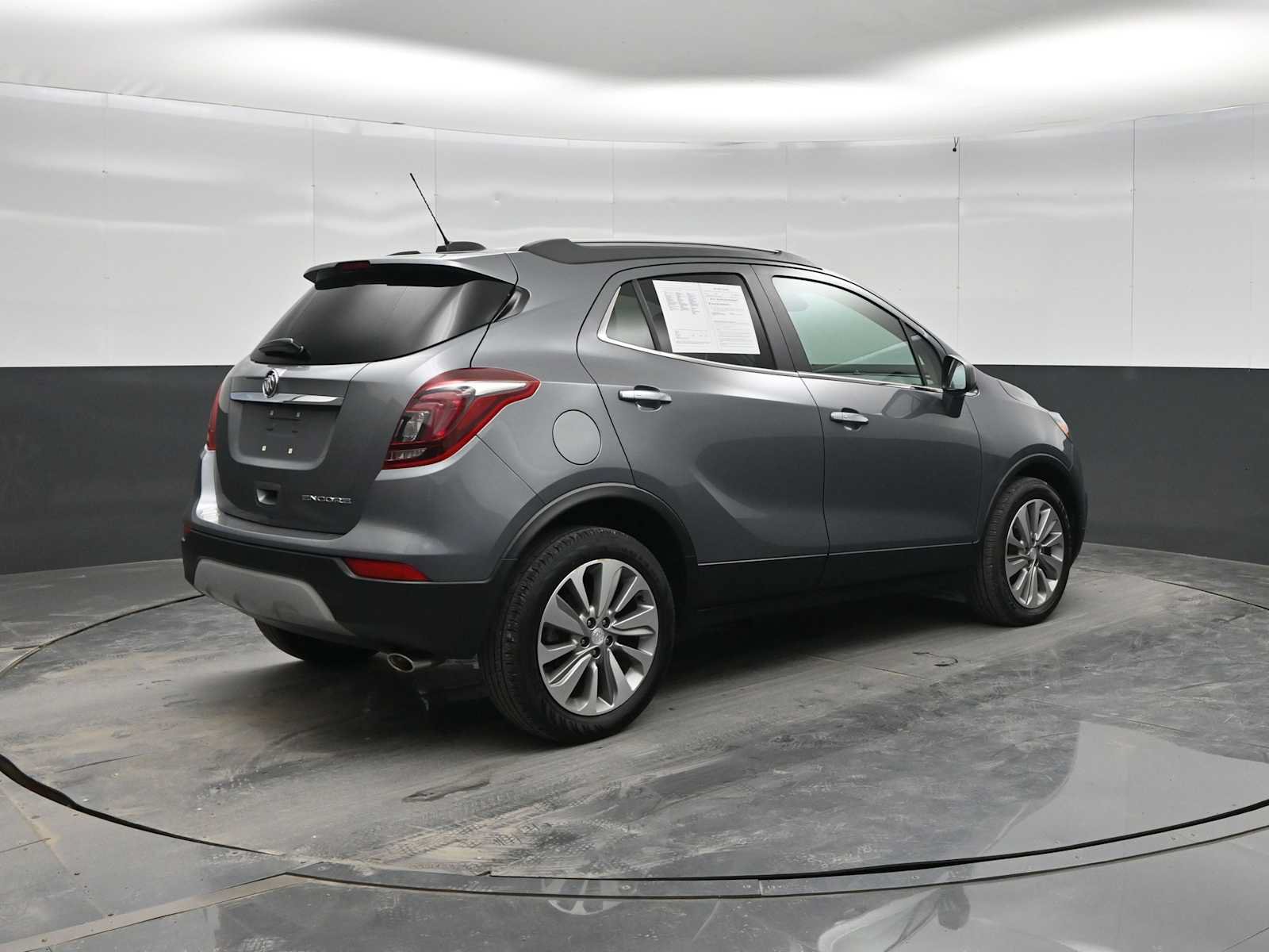 Used 2020 Buick Encore Preferred FWD image 7