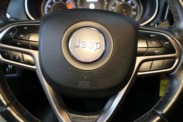 Used 2019 Jeep Cherokee Sport w/ Cold Weather Group AWD/4WD image 20