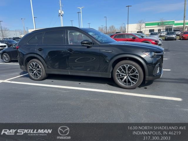 Used 2025 MAZDA CX-70 Plug-In Hybrid w/ Premium Plus AWD/4WD image 3
