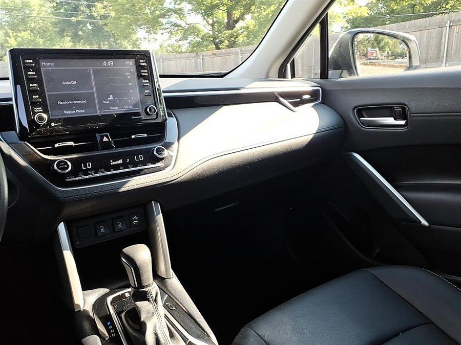 Used 2022 Toyota Corolla Cross XLE AWD/4WD image 15