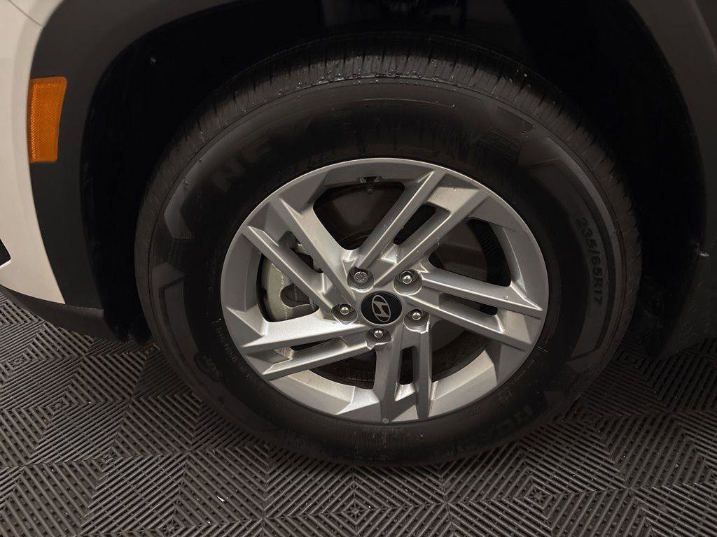 New 2025 Hyundai Tucson SE image 27