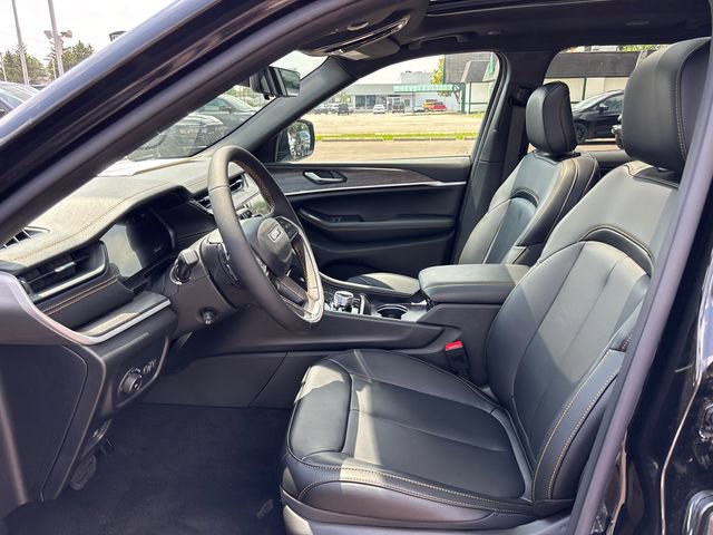 New 2026 Jeep Grand Cherokee L Limited AWD/4WD image 6