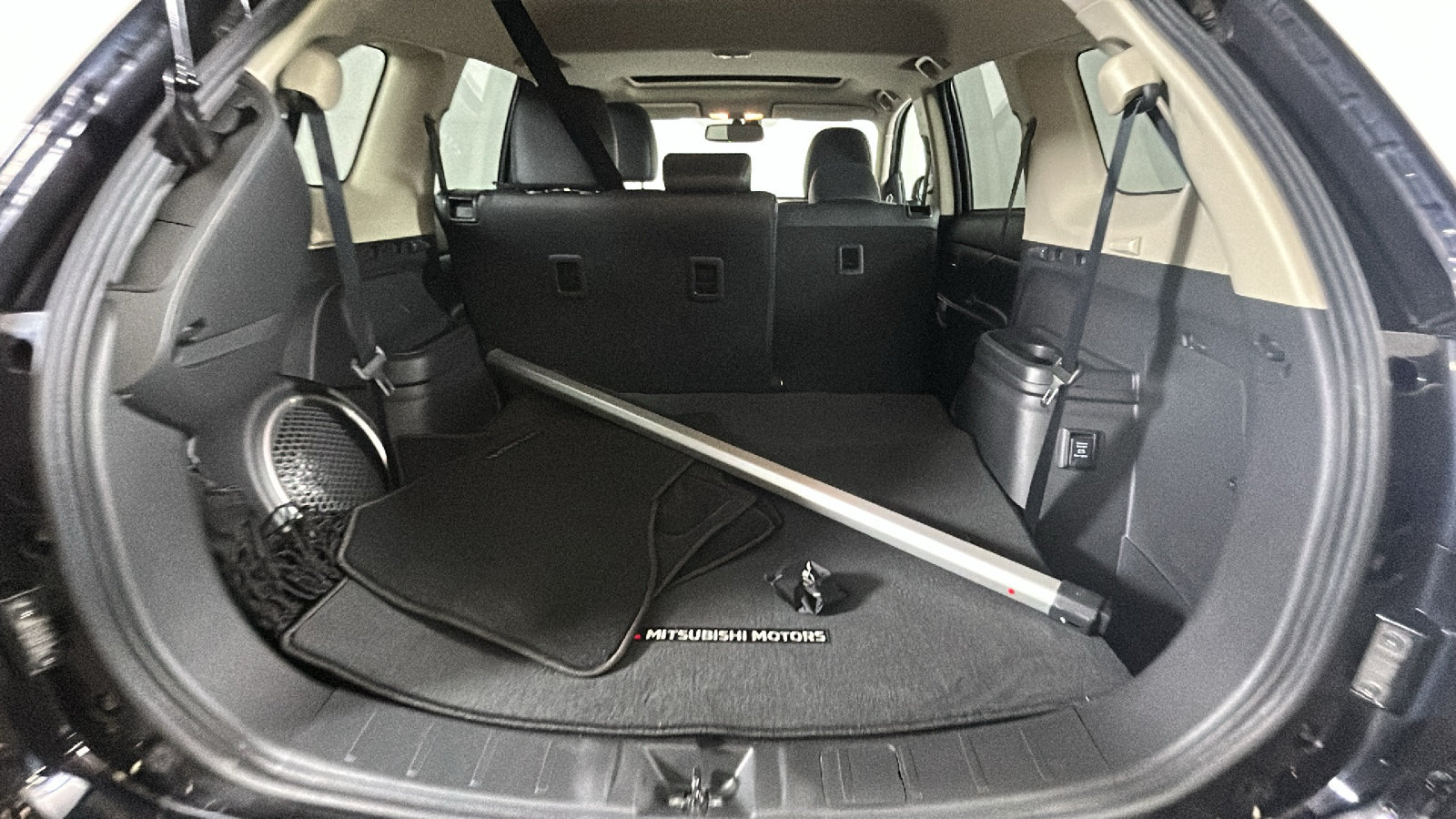 Used 2019 Mitsubishi Outlander GT AWD/4WD image 32