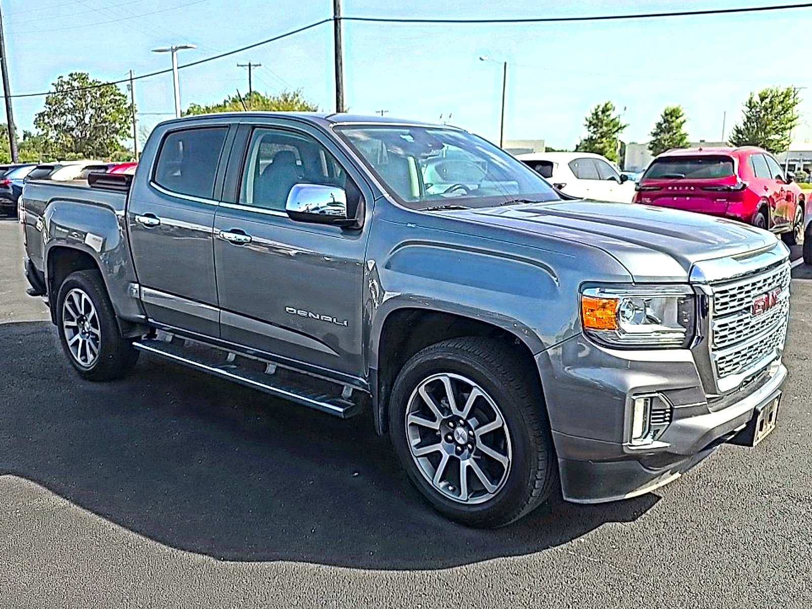 Used 2021 GMC Canyon Denali AWD/4WD image 3