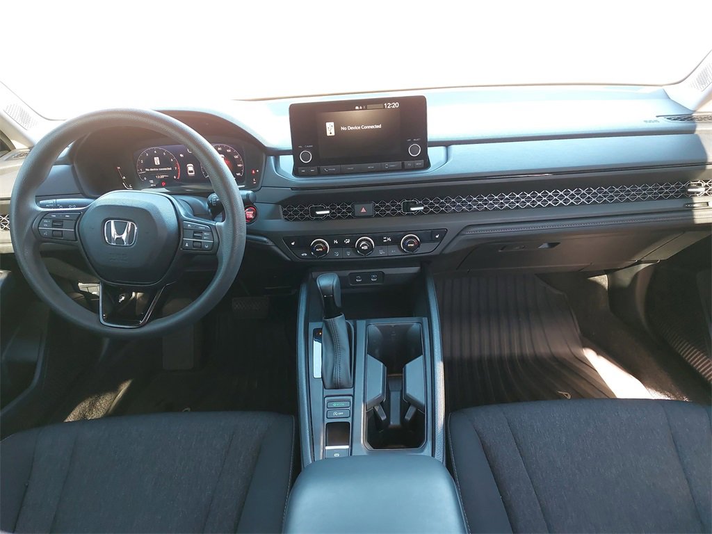 Used 2023 Honda Accord EX image 9