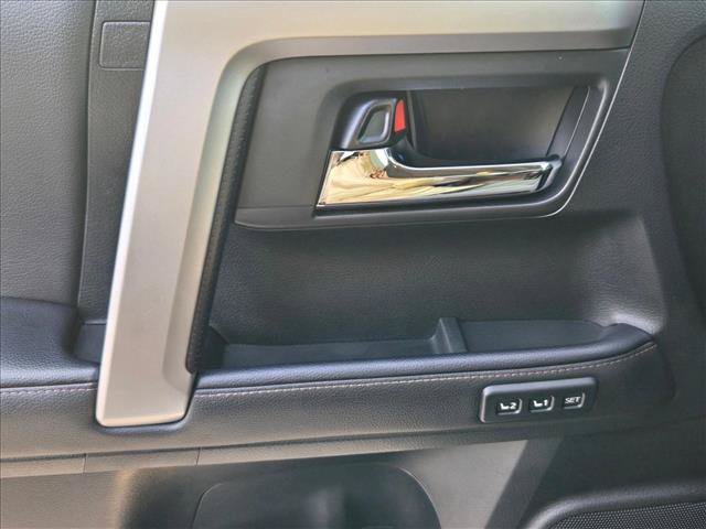 Used 2020 Toyota 4Runner Limited AWD/4WD image 20