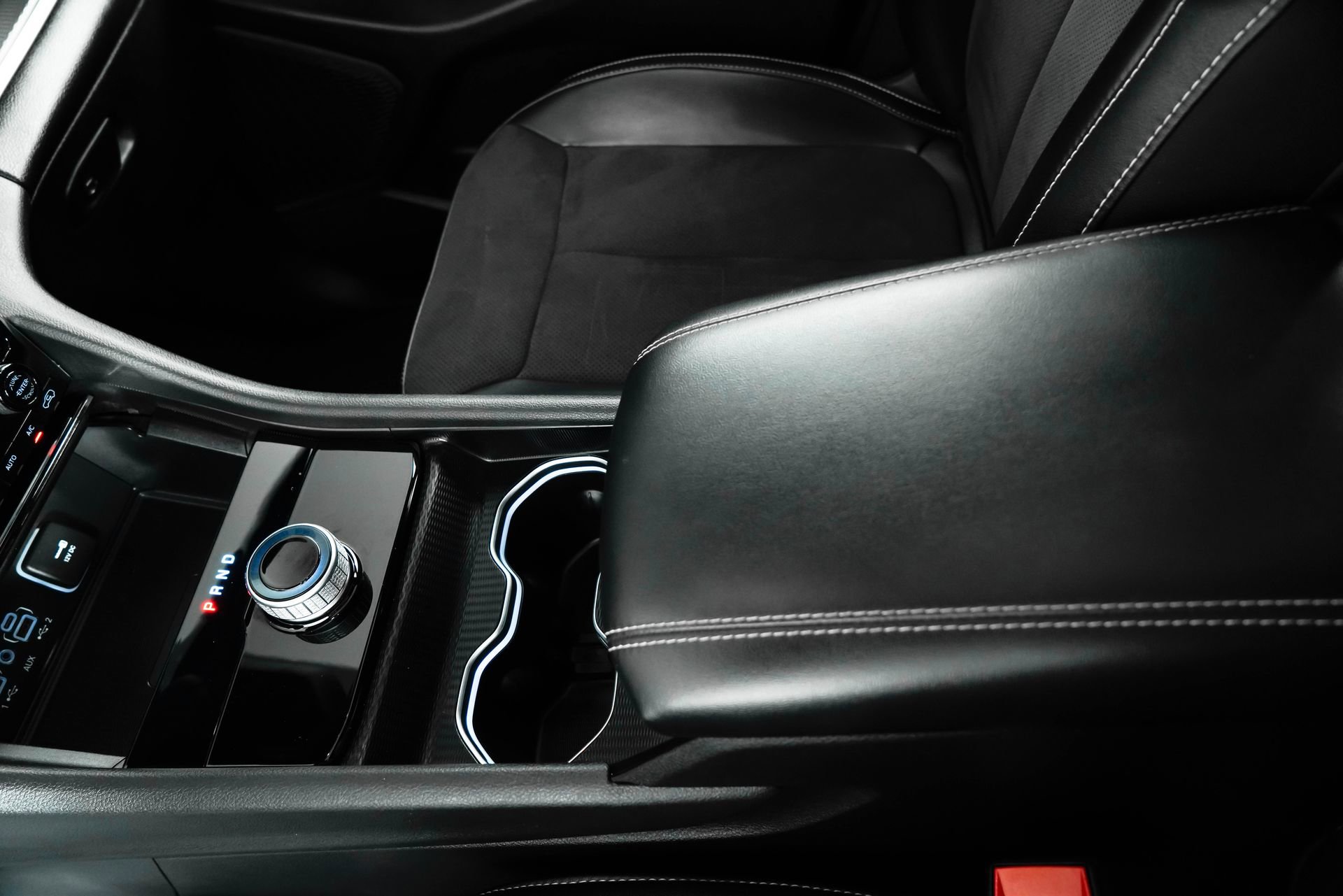 Used 2024 Jeep Grand Cherokee L Altitude image 29