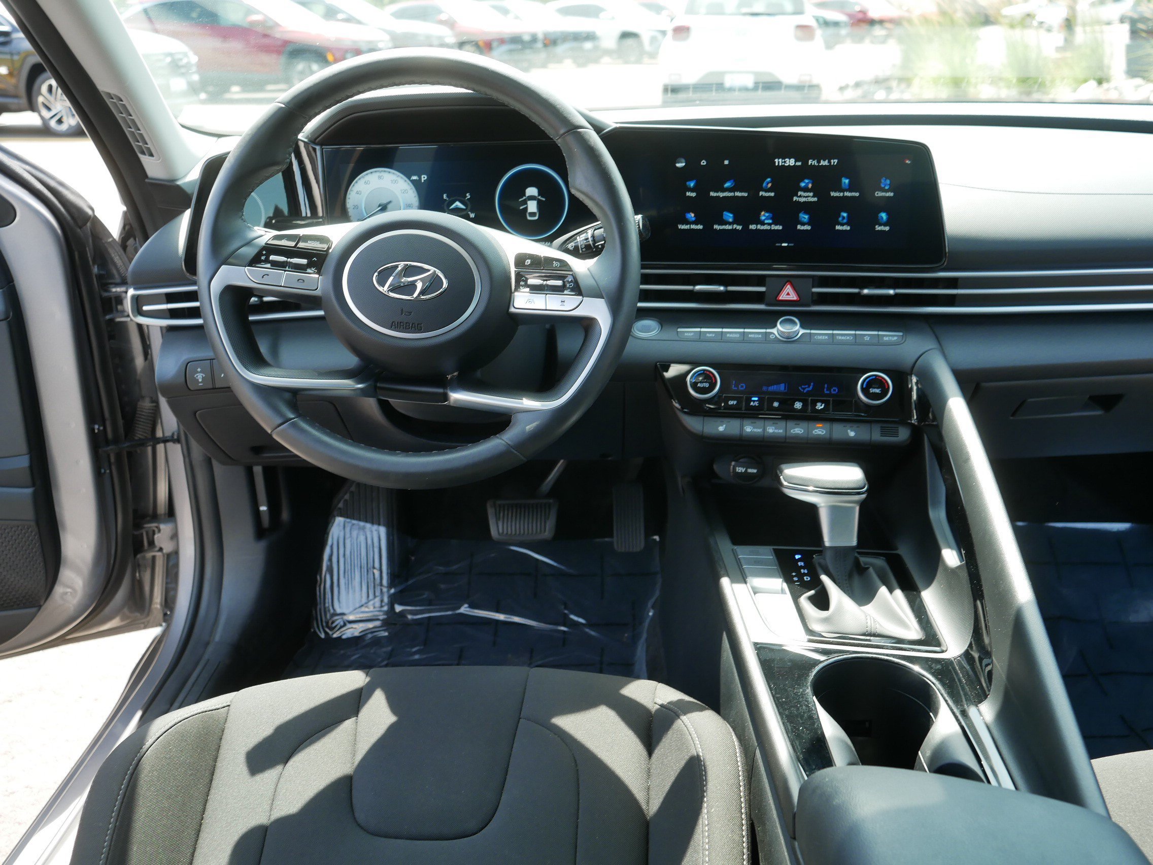 Used 2023 Hyundai Elantra SEL w/ Convenience Package FWD image 20