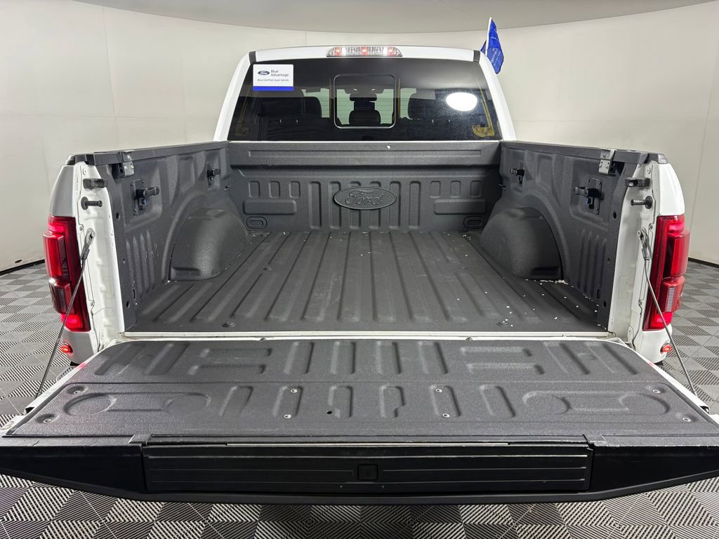 Used 2018 Ford F150 Raptor w/ Equipment Group 802A Luxury image 33
