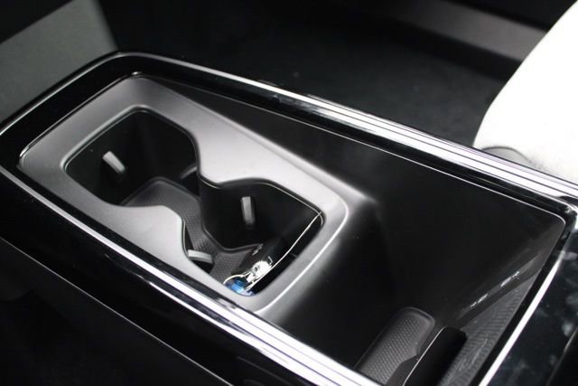 New 2025 Volkswagen ID.4 Pro AWD/4WD image 26