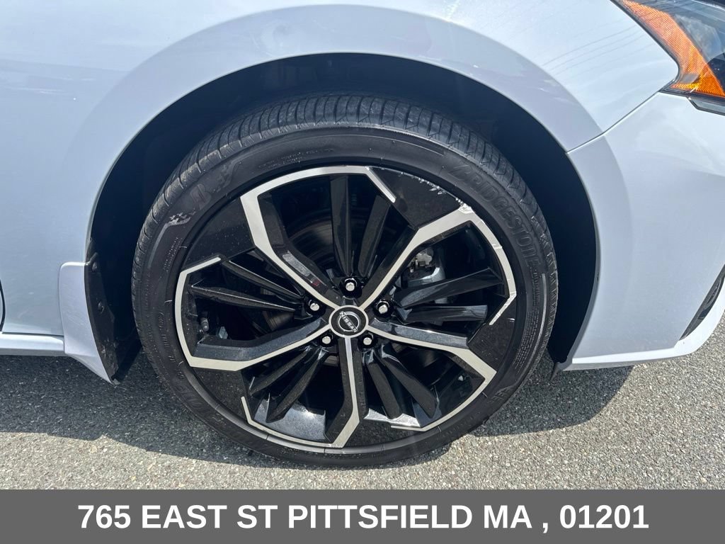 Used 2023 Nissan Altima 2.5 SR AWD/4WD image 29