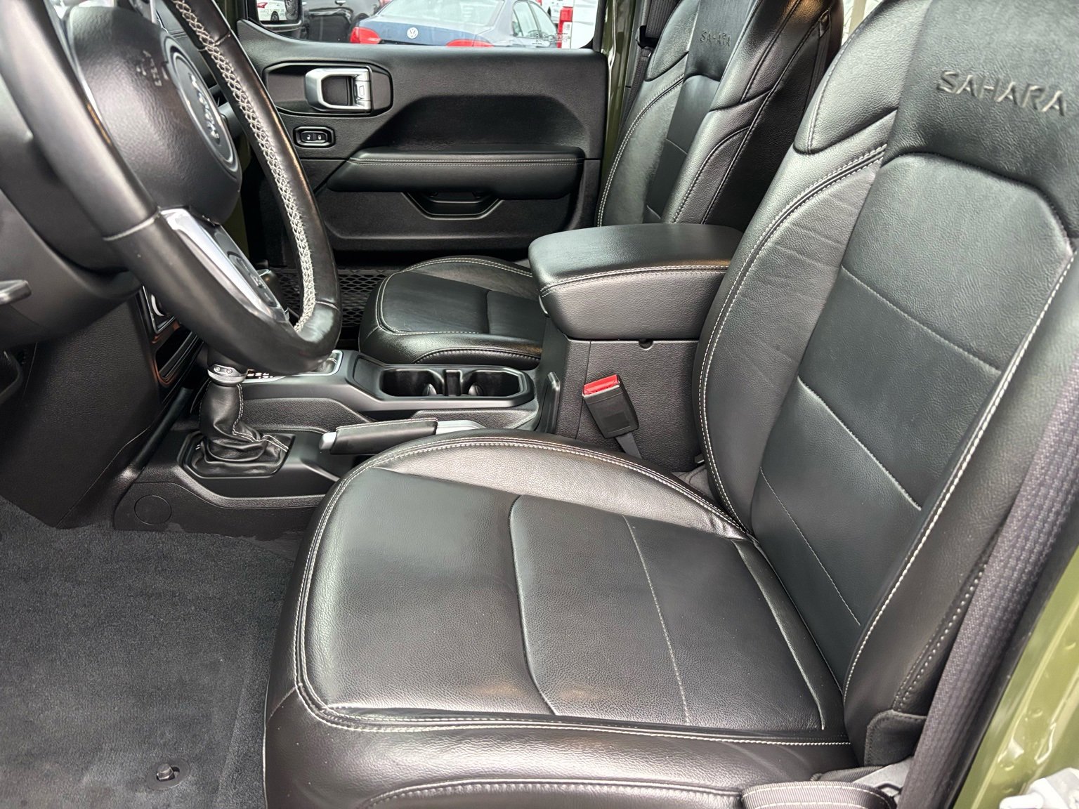 Used 2022 Jeep Wrangler Unlimited Sahara w/ Cold Weather Group image 15