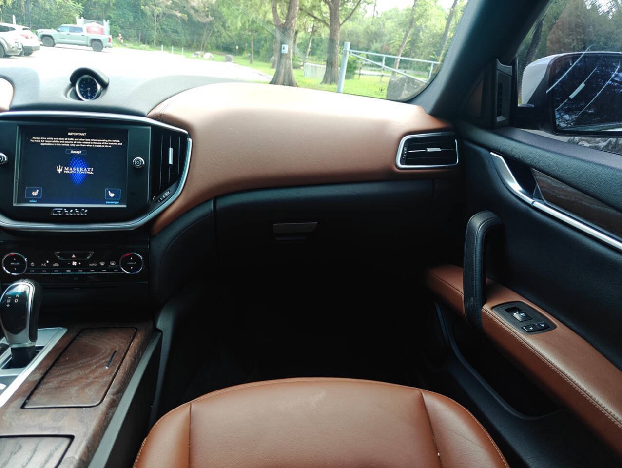 Used 2016 Maserati Ghibli S Q4 AWD/4WD image 25