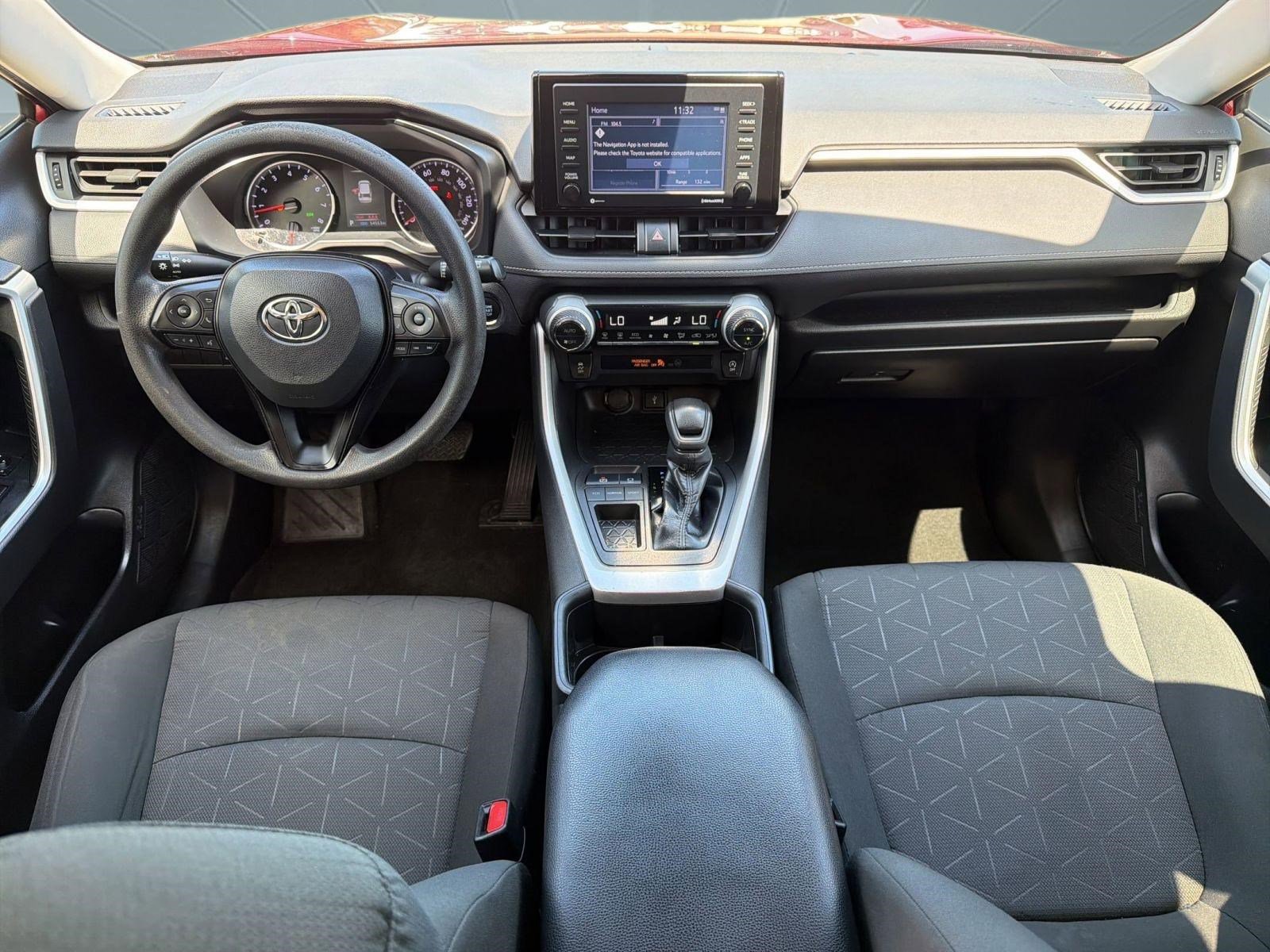 Used 2022 Toyota RAV4 XLE w/ Convenience Package image 17