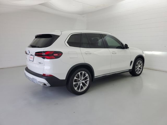 Used 2024 BMW X5 sDrive40i w/ Premium Package RWD image 5