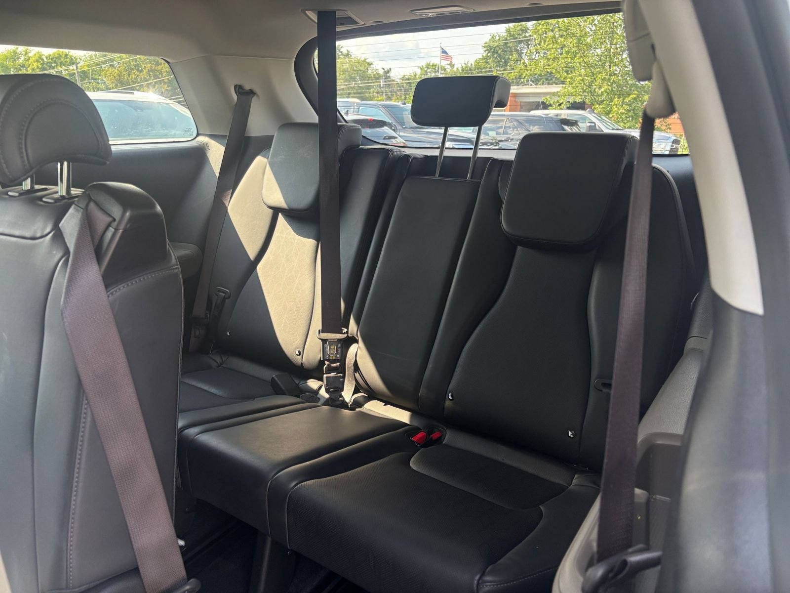 Used 2026 Kia Carnival FWD image 30