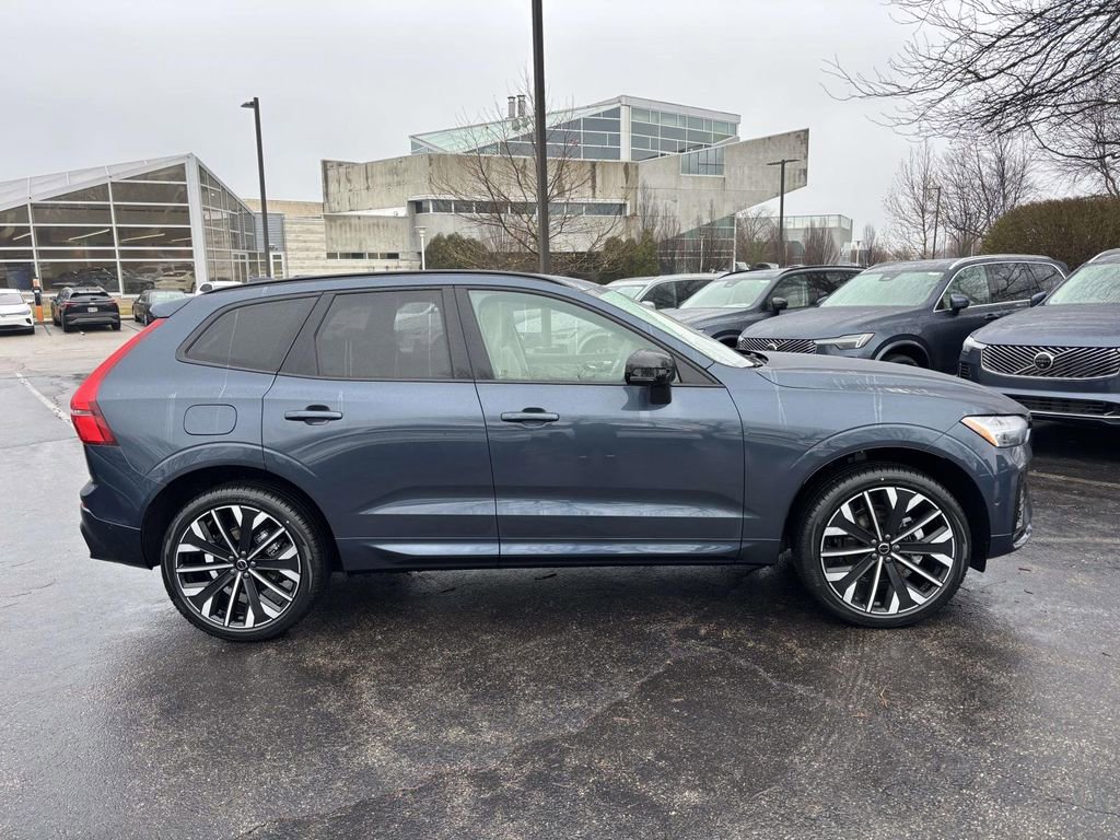 New 2026 Volvo XC60 B5 Ultra w/ Protection Package Premier image 8