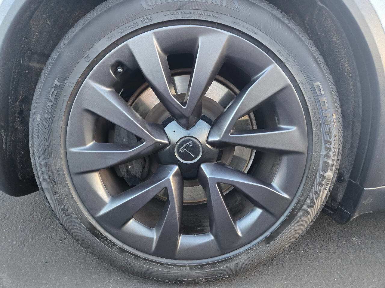 Used 2022 Tesla Model X Base AWD 4dr SUV image 17