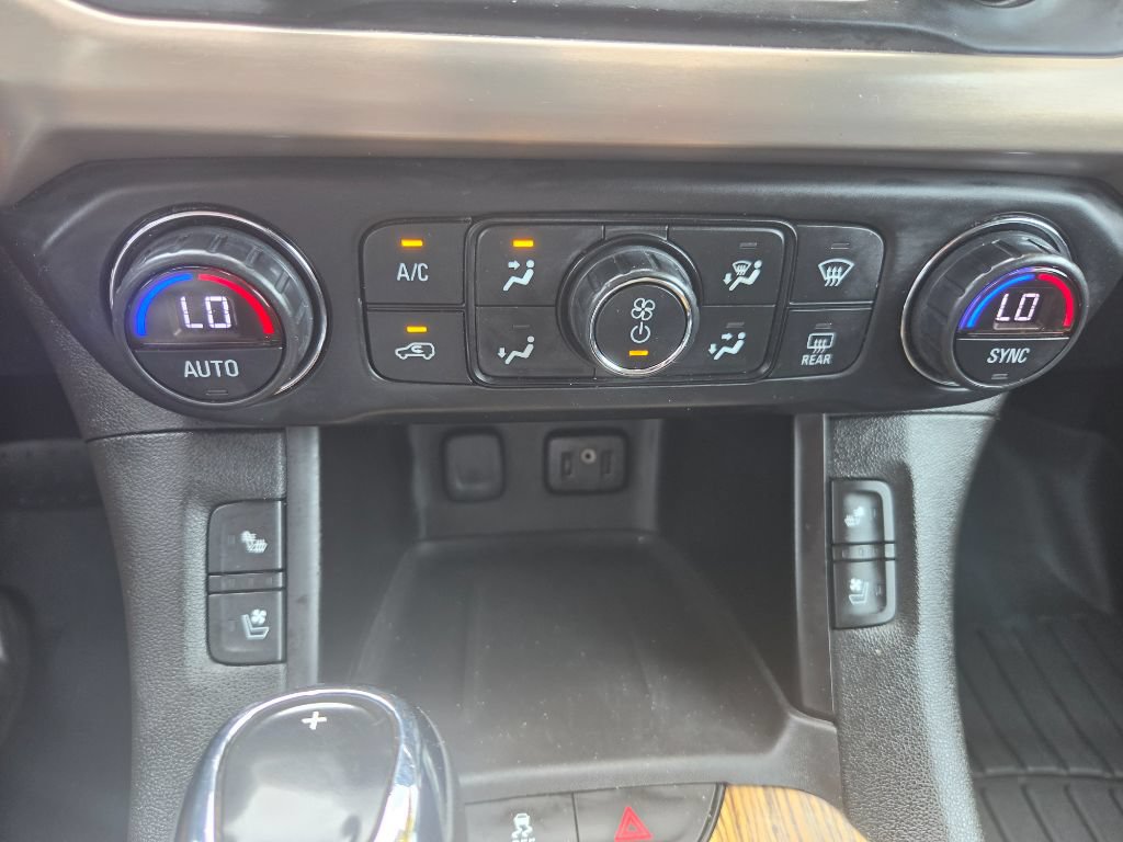 Used 2017 GMC Acadia Denali w/ Technology Package AWD/4WD image 19