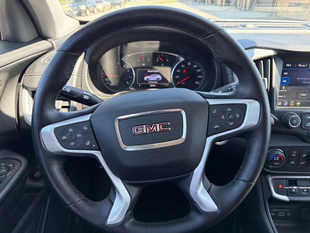 Used 2024 GMC Terrain SLT AWD/4WD image 14