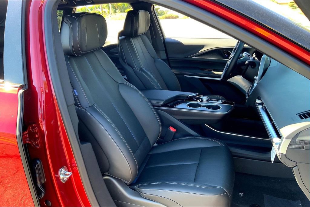 New 2026 Cadillac Lyriq V image 35