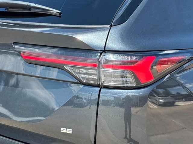 Used 2025 Mitsubishi Outlander SE AWD/4WD image 32
