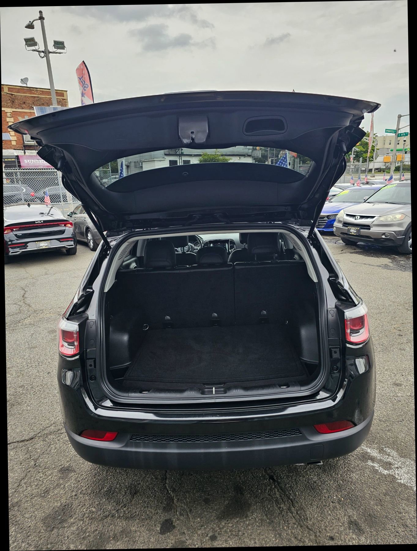 Used 2019 Jeep Compass Latitude image 31