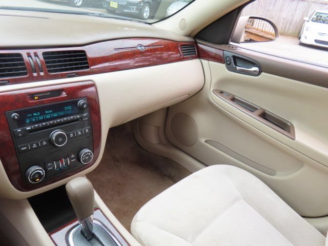 Used 2008 Chevrolet Impala LT FWD image 19