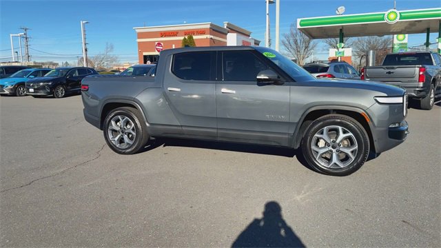 Used 2024 Rivian R1T Adventure image 2