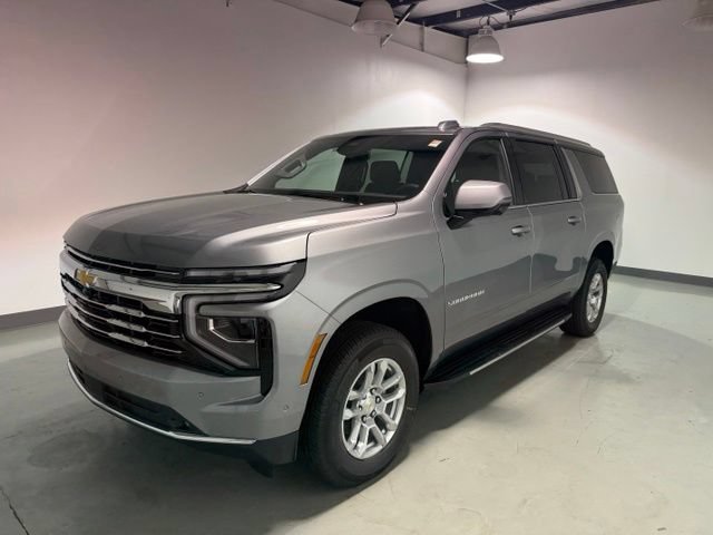 New 2026 Chevrolet Suburban LT w/ Comfort Package AWD/4WD image 3