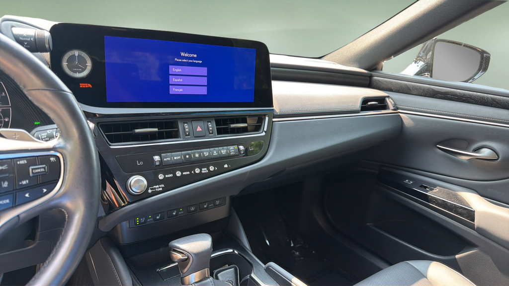 Used 2024 Lexus ES 300h w/ Premium Package FWD image 29
