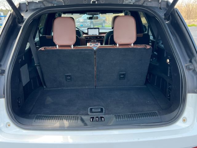 Used 2021 Lincoln Aviator Reserve w/ Elements Package Plus AWD/4WD image 38