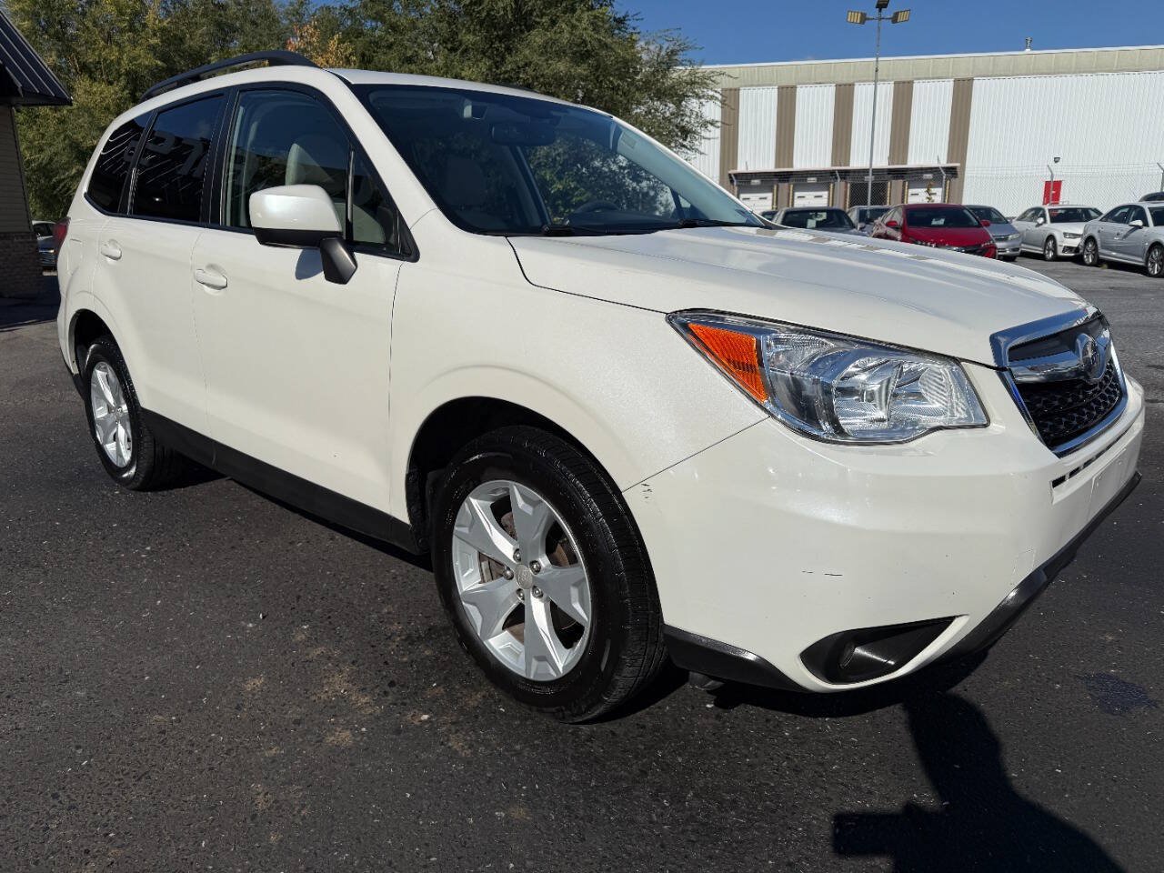 Used 2016 Subaru Forester 2.5i Premium AWD/4WD image 3