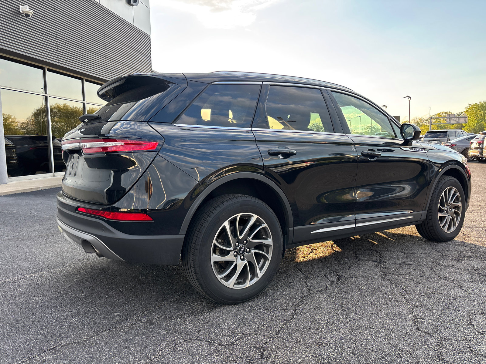 Certified 2022 Lincoln Corsair FWD image 7