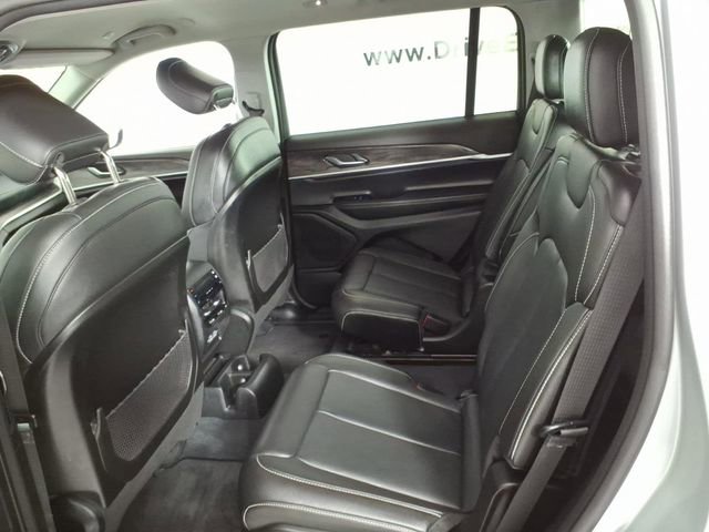 Used 2023 Jeep Grand Cherokee L Limited image 9