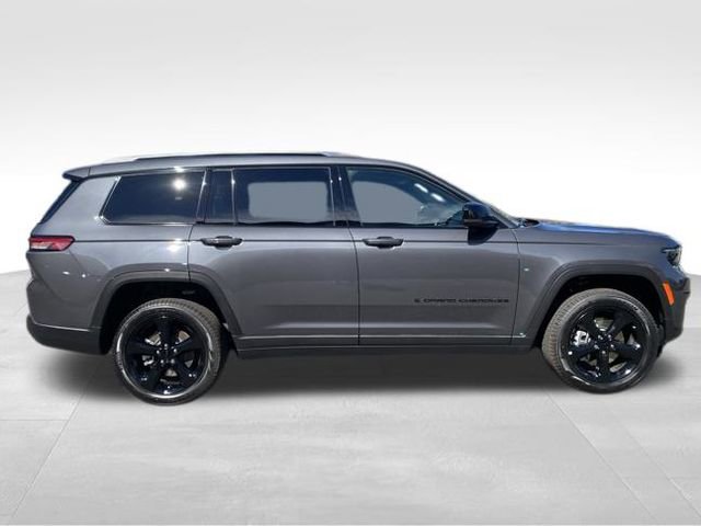 New 2025 Jeep Grand Cherokee L Limited w/ Black Appearance Package image 7