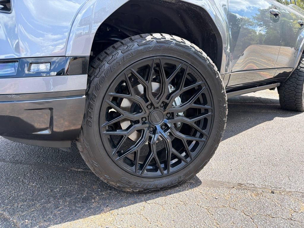 Used 2025 Lexus GX 550 AWD/4WD image 2