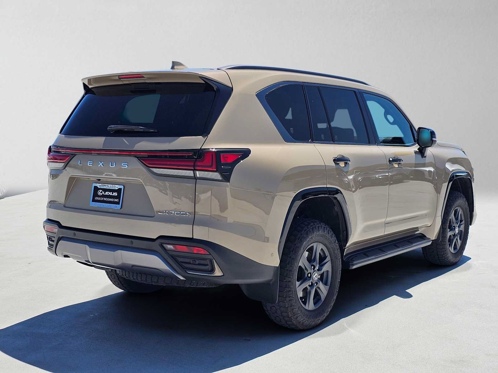 Certified 2025 Lexus LX 700h Overtrail AWD/4WD image 3