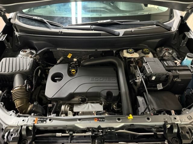 Used 2024 Chevrolet Equinox LS w/ Driver Confidence II Package FWD image 40