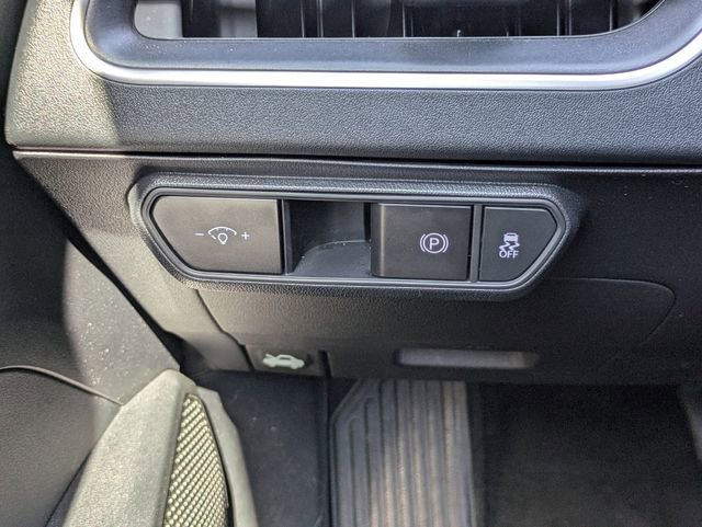 Used 2025 Kia K4 LXS image 25