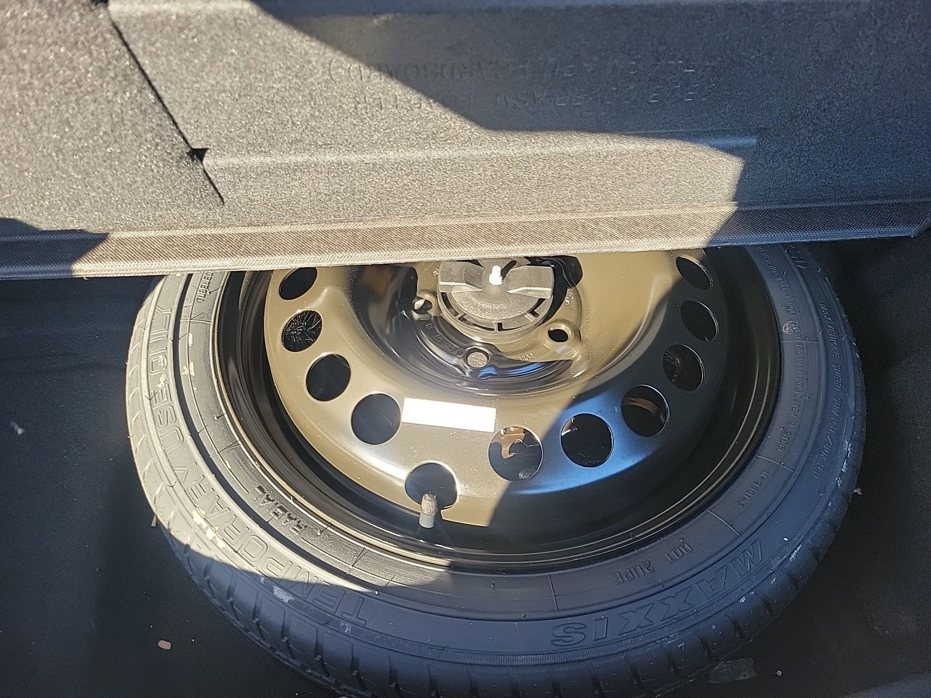 Used 2022 Buick Encore GX Select image 17