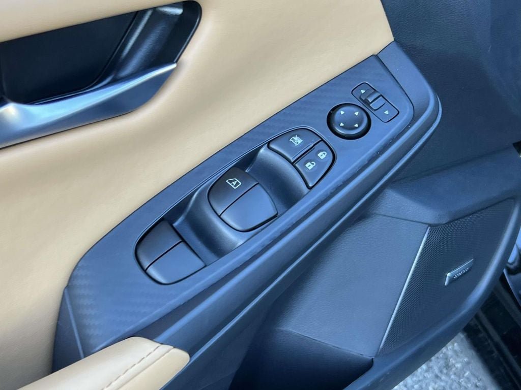 New 2025 Nissan Sentra SV w/ SV Premium Package FWD image 26