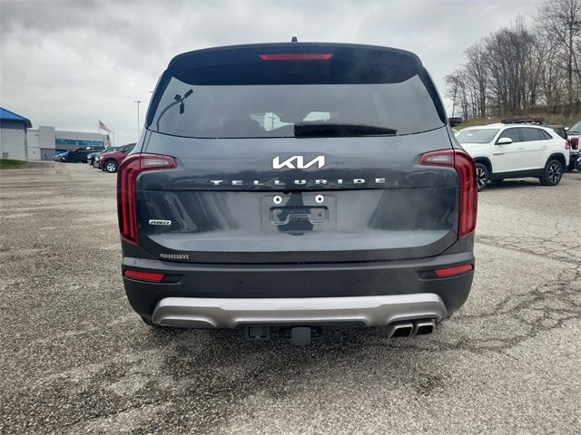 Used 2022 Kia Telluride SX w/ SX Prestige Package image 5
