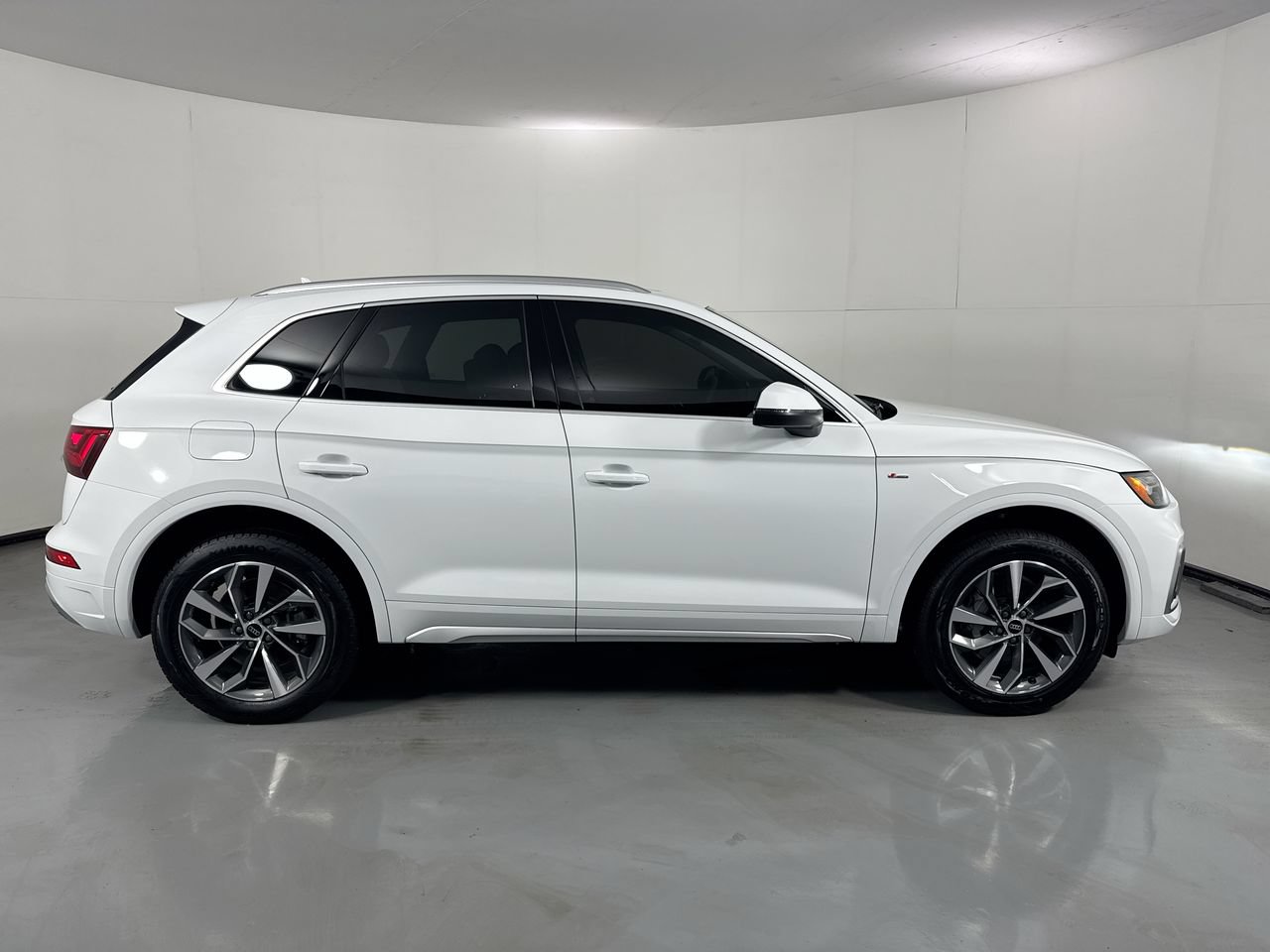 Used 2024 Audi Q5 2.0T Premium Plus AWD/4WD image 38