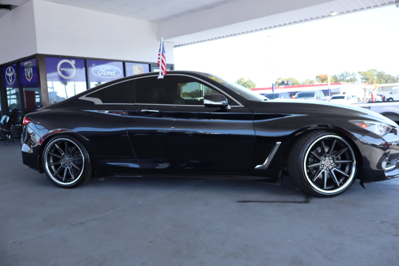 Used 2017 INFINITI Q60 3.0t w/ Premium Plus Package 3.0T image 4