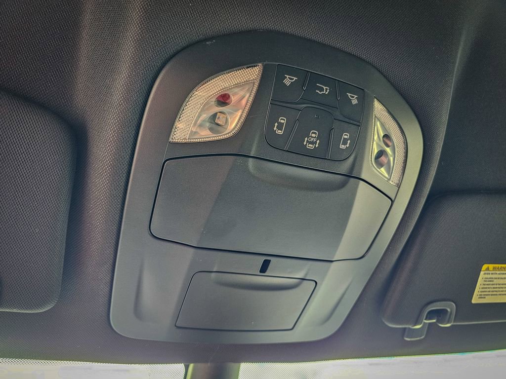 New 2026 Chrysler Pacifica Select image 31